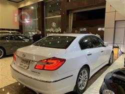 هیوندای جێنسس